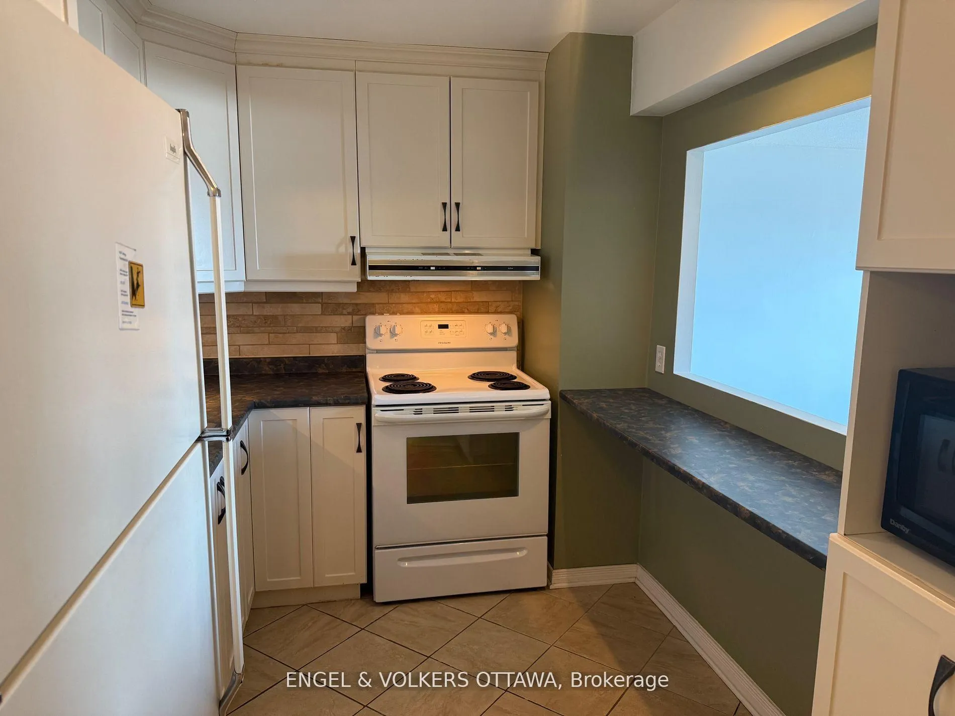 Photo 10 of Unit 2209, 1081 Ambleside Drive, Ottawa, Woodroffe — HOMEH