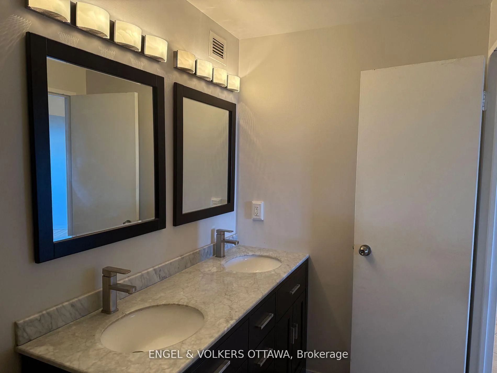 Photo 19 of Unit 2209, 1081 Ambleside Drive, Ottawa, Woodroffe — HOMEH