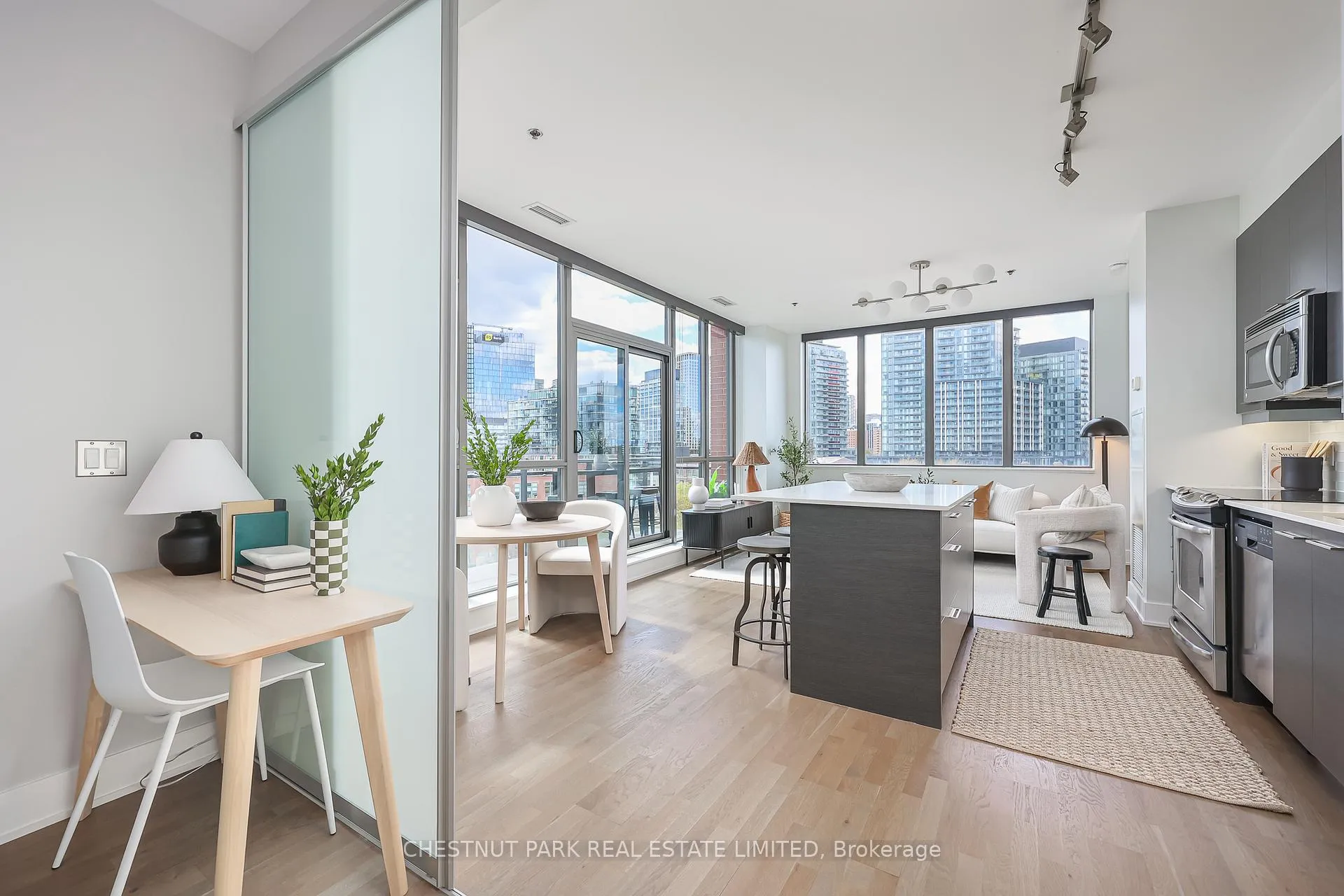 Photo 2 of Unit 801, 90 Trinity Street, Toronto, Moss Park — HOMEH