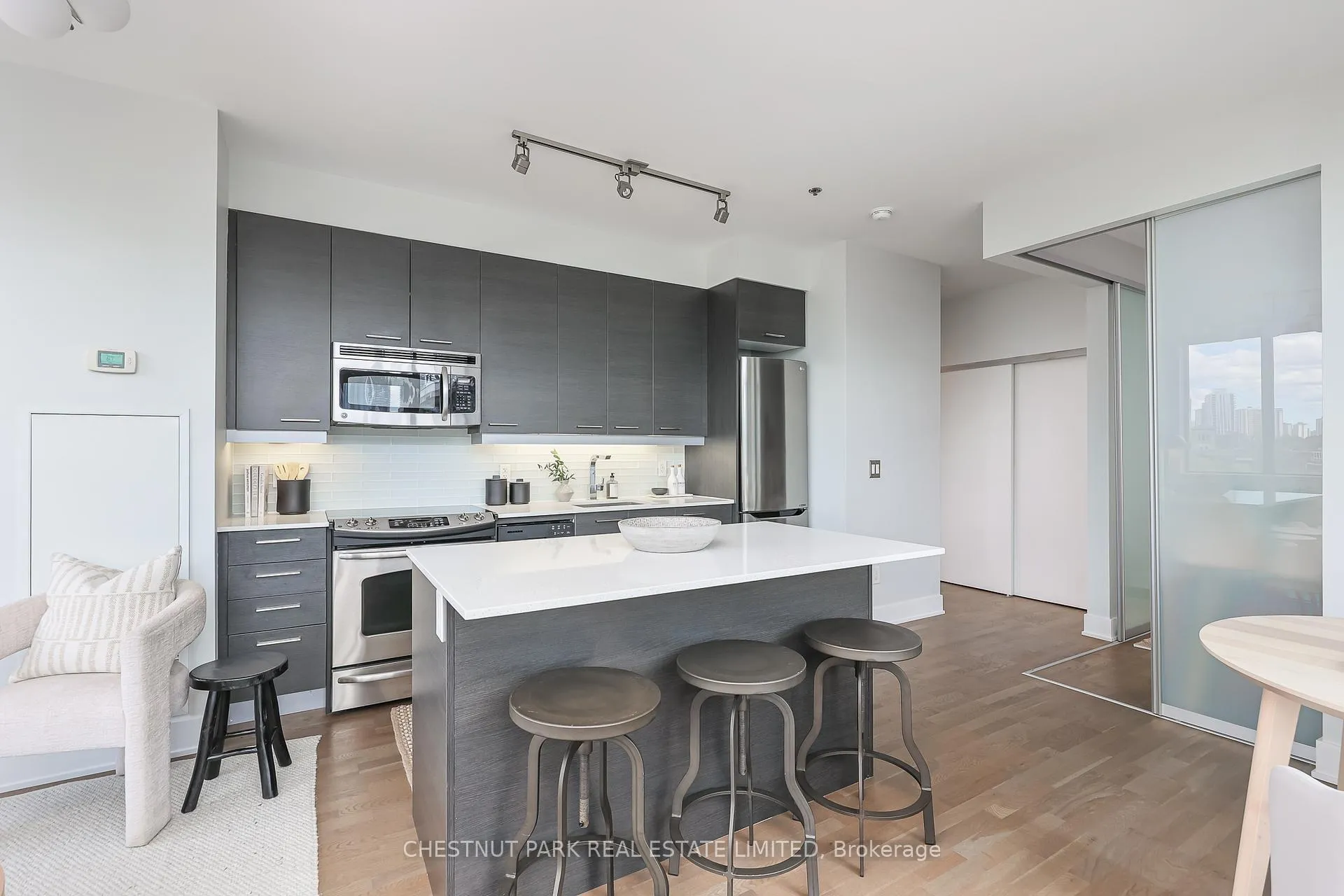 Photo 6 of Unit 801, 90 Trinity Street, Toronto, Moss Park — HOMEH