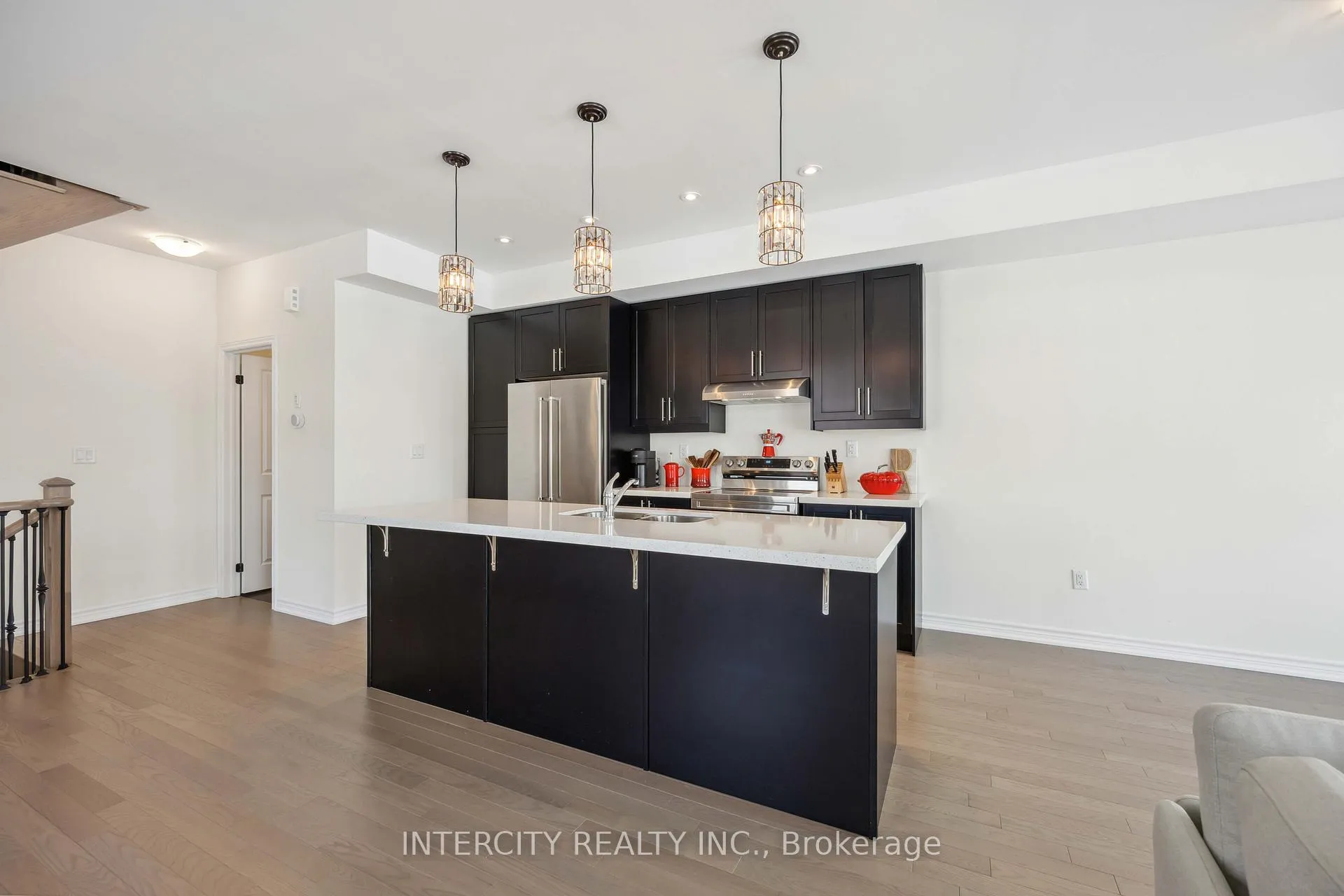 Photo 8 of 43 Griffith Street, Aurora, Bayview Northeast — HOMEH