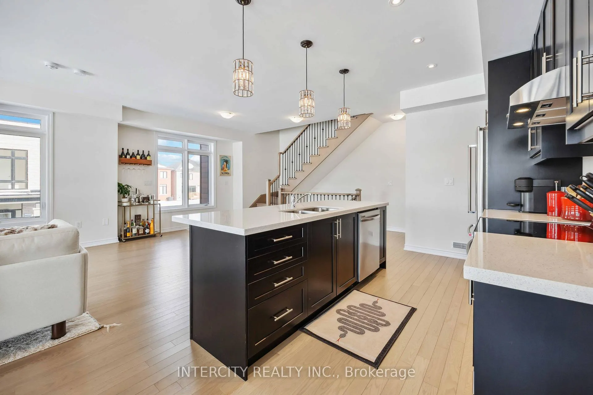 Photo 15 of 43 Griffith Street, Aurora, Bayview Northeast — HOMEH