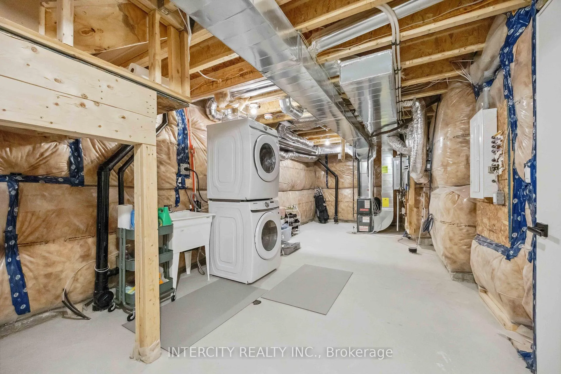 Photo 26 of 43 Griffith Street, Aurora, Bayview Northeast — HOMEH