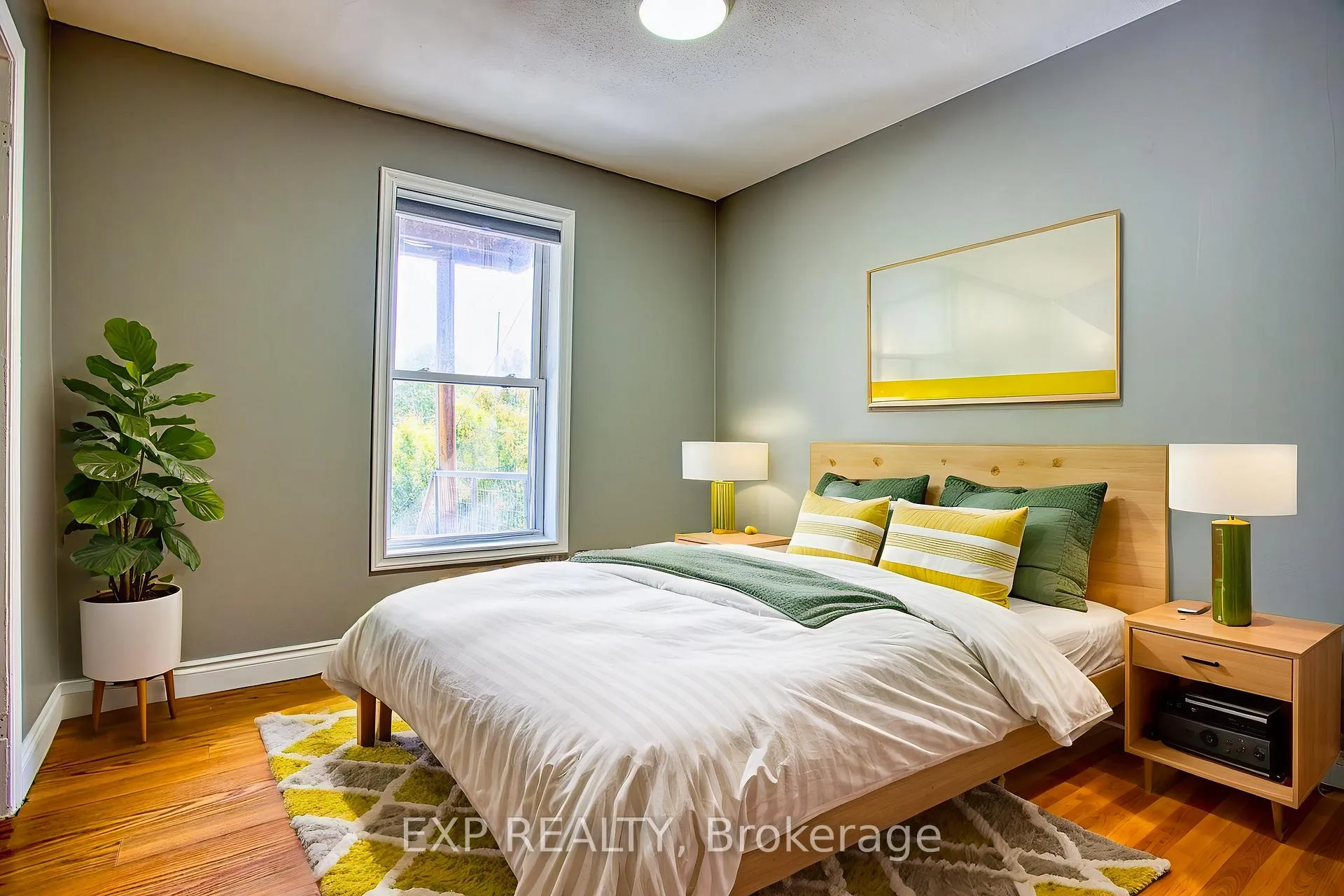 Photo 15 of 134 Rosslyn Avenue N, Hamilton, Crown Point — HOMEH