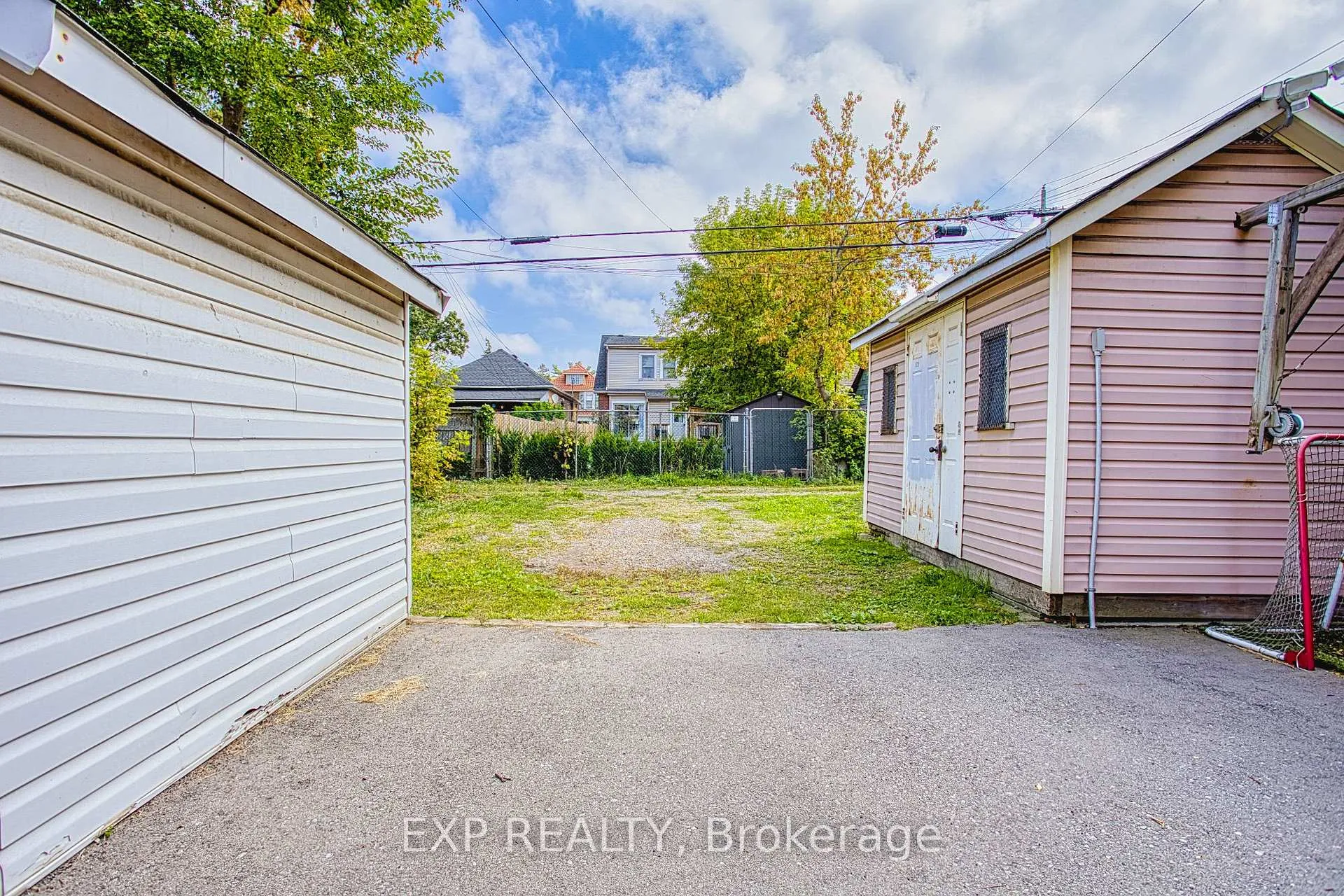 Photo 25 of 134 Rosslyn Avenue N, Hamilton, Crown Point — HOMEH