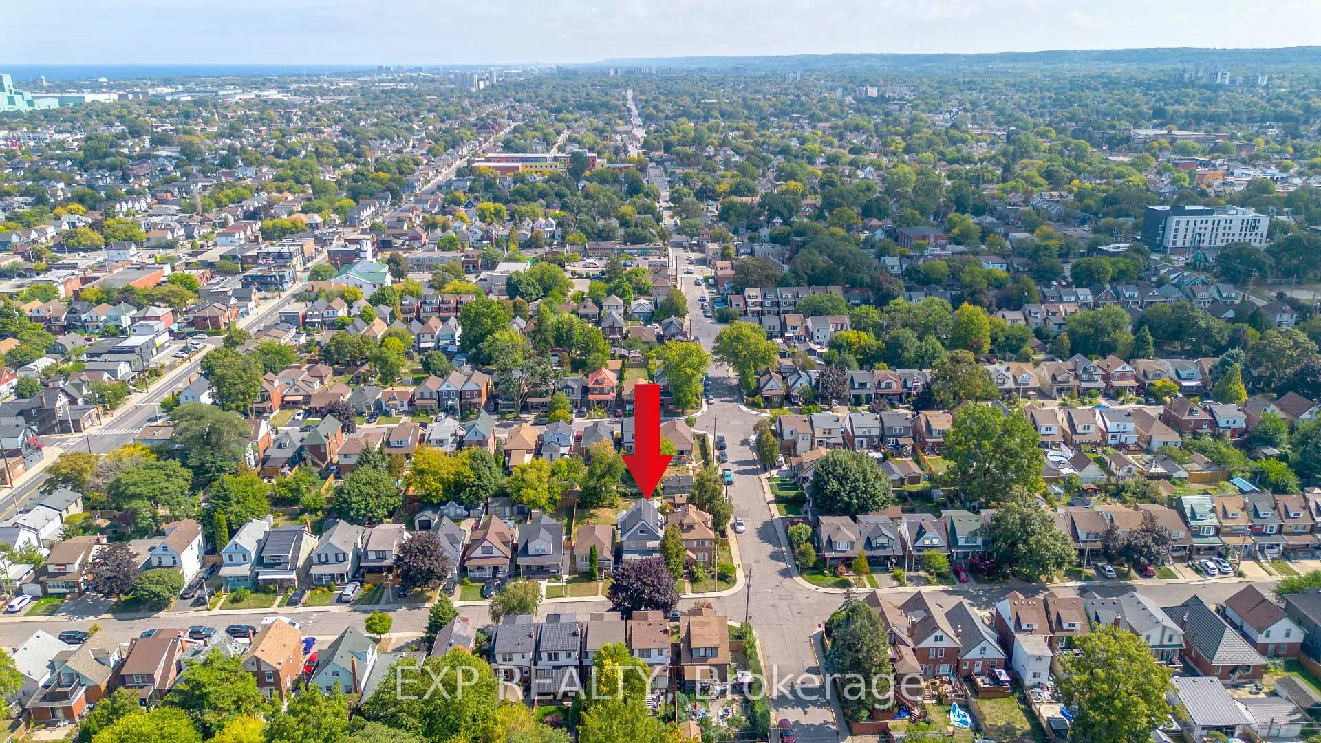 Photo 33 of 134 Rosslyn Avenue N, Hamilton, Crown Point — HOMEH