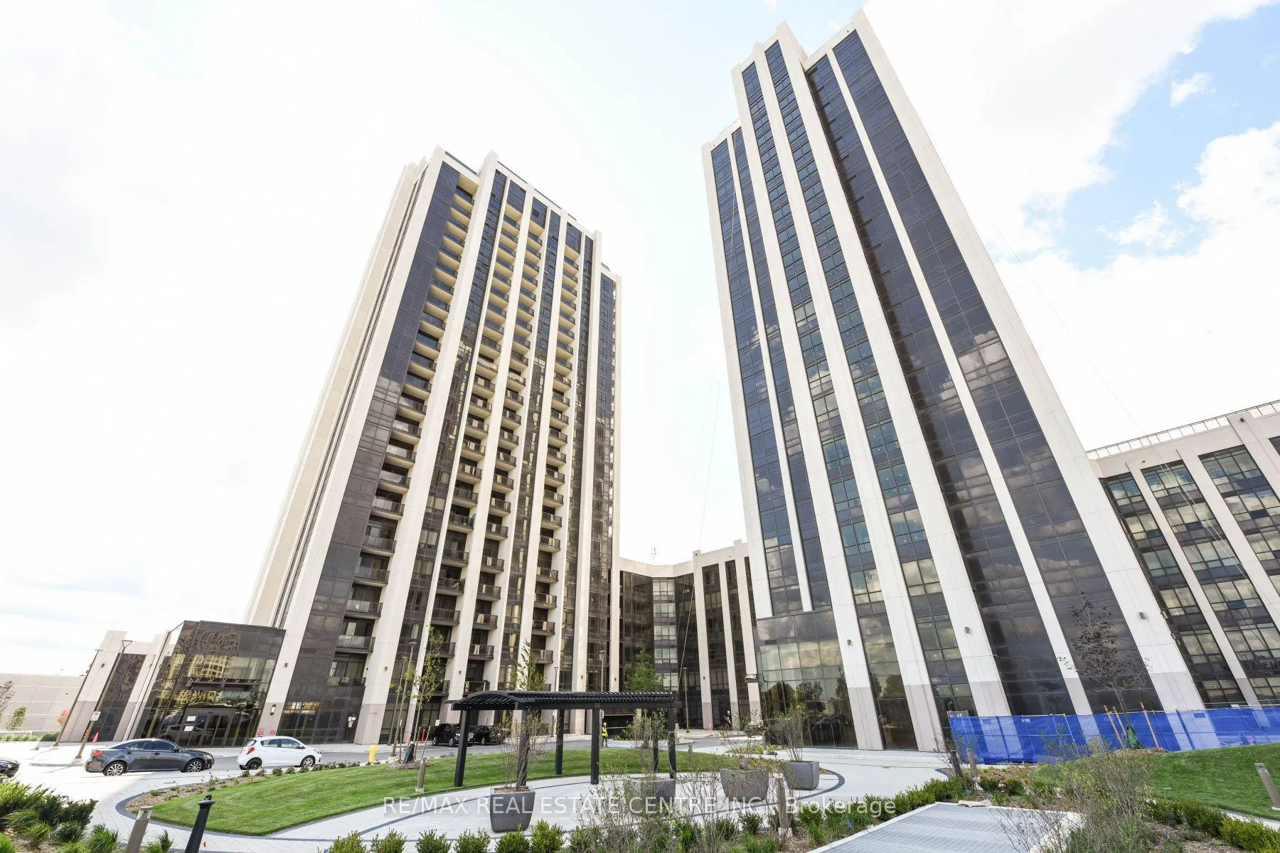 Photo 1 of Unit 508, 9075 Jane Street, Vaughan, Concord — HOMEH