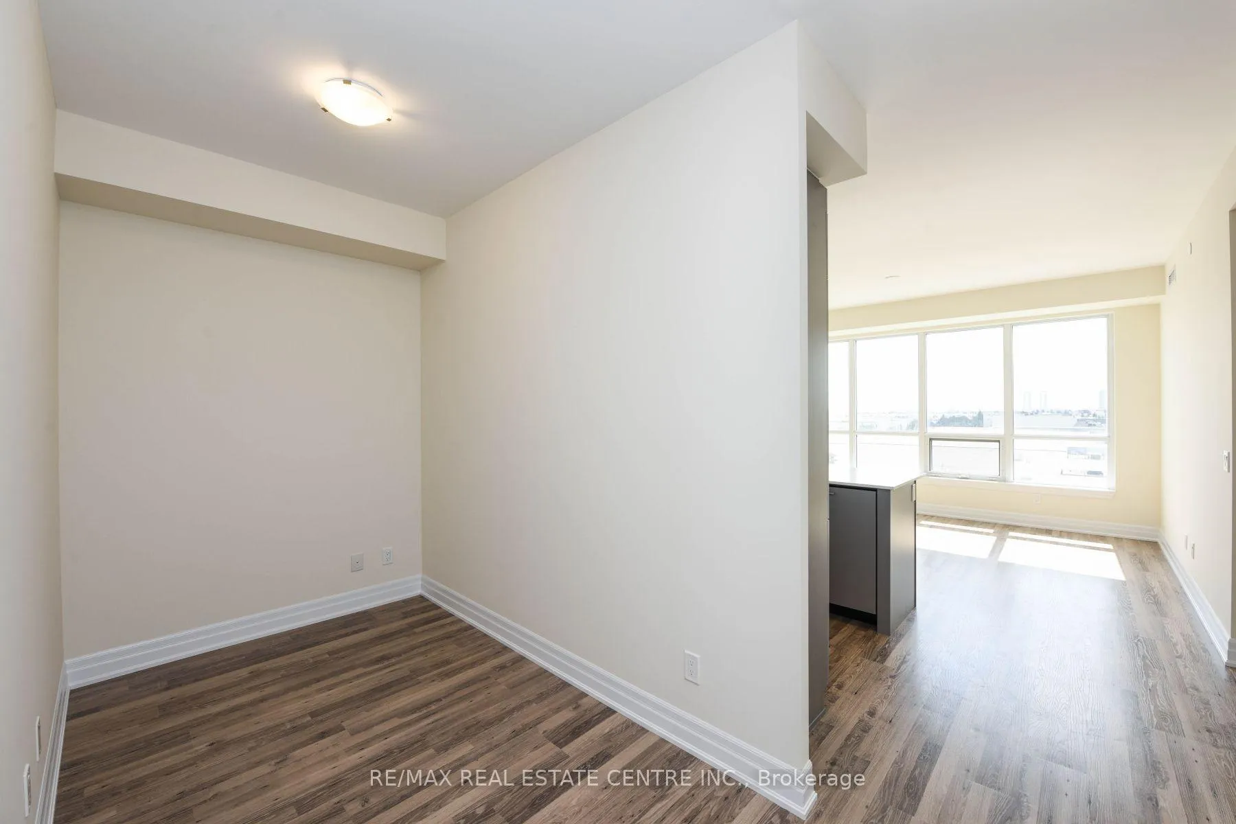 Photo 11 of Unit 508, 9075 Jane Street, Vaughan, Concord — HOMEH