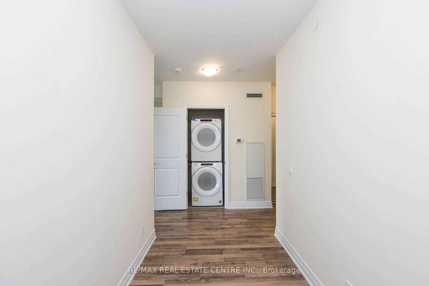 Photo 12 of Unit 508, 9075 Jane Street, Vaughan, Concord — HOMEH