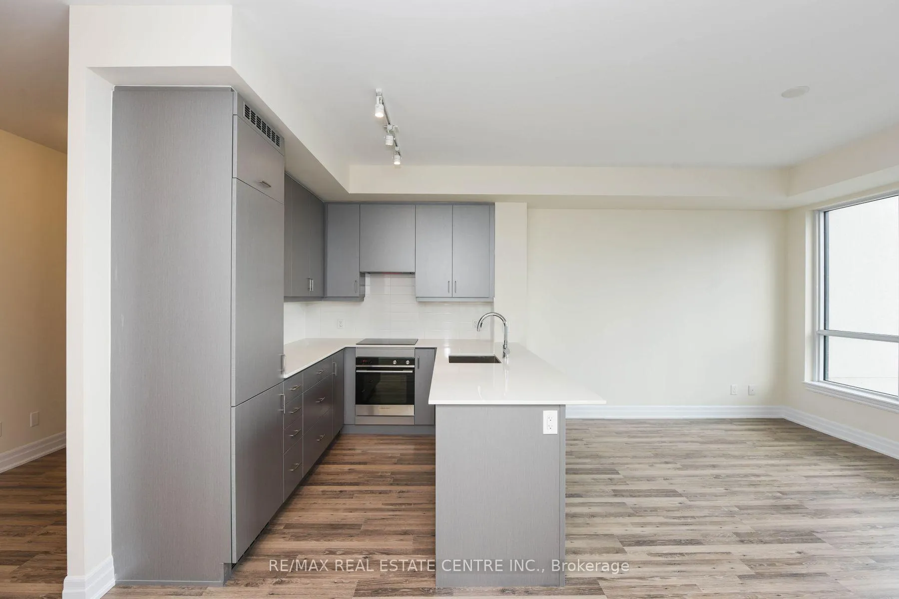 Photo 17 of Unit 508, 9075 Jane Street, Vaughan, Concord — HOMEH