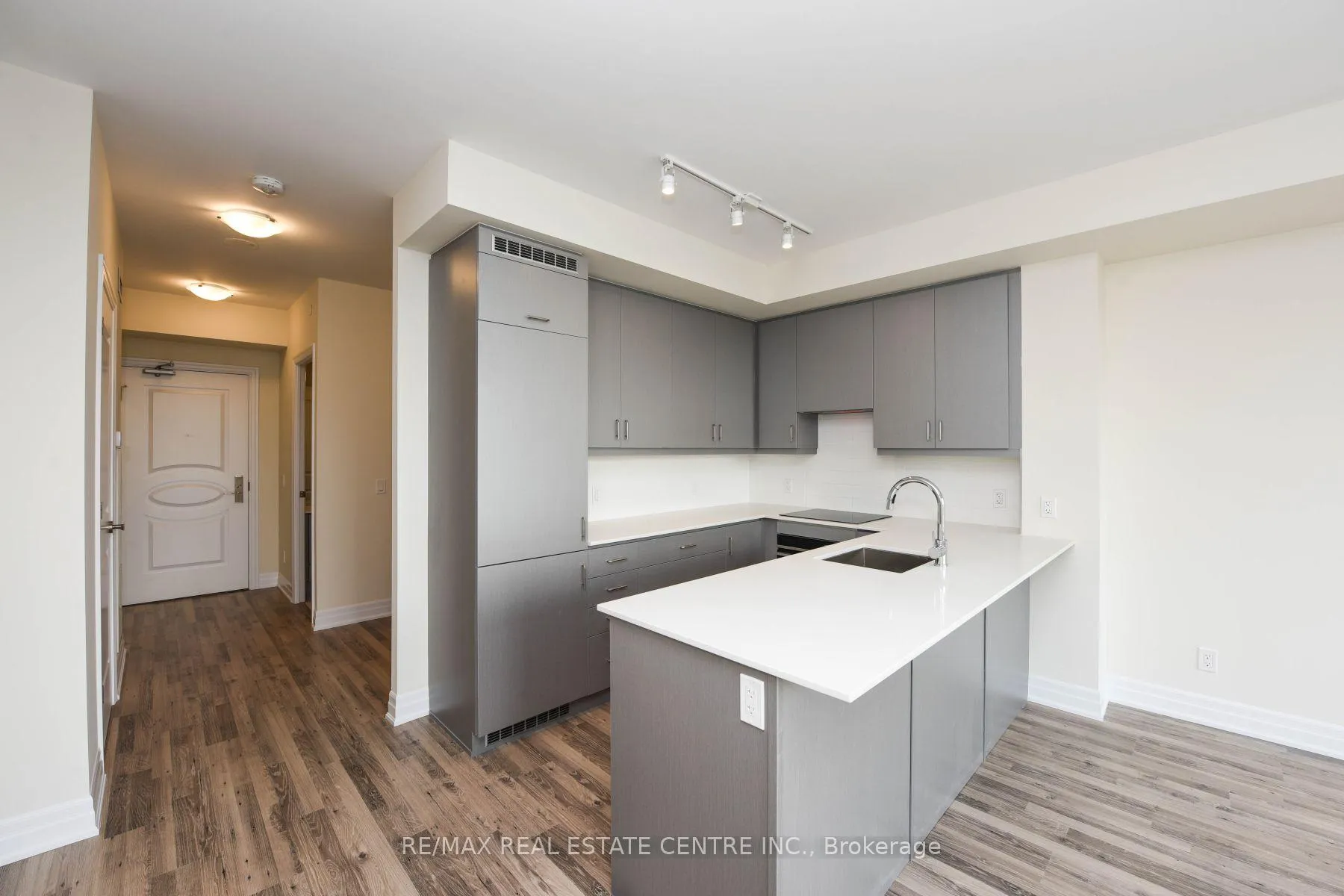 Photo 19 of Unit 508, 9075 Jane Street, Vaughan, Concord — HOMEH