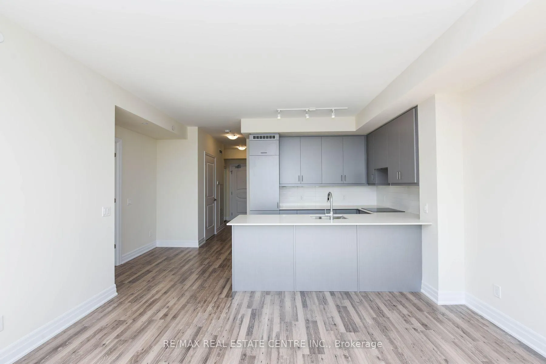 Photo 20 of Unit 508, 9075 Jane Street, Vaughan, Concord — HOMEH