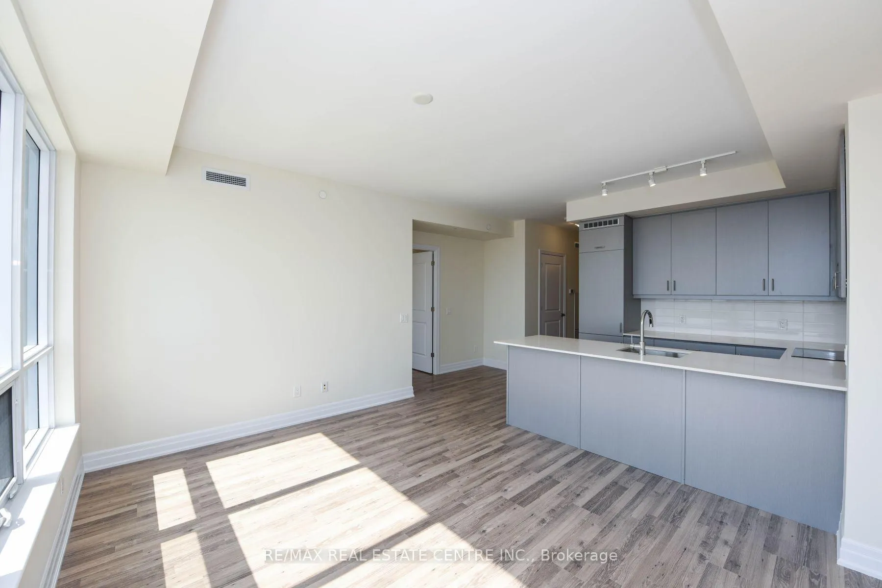 Photo 24 of Unit 508, 9075 Jane Street, Vaughan, Concord — HOMEH