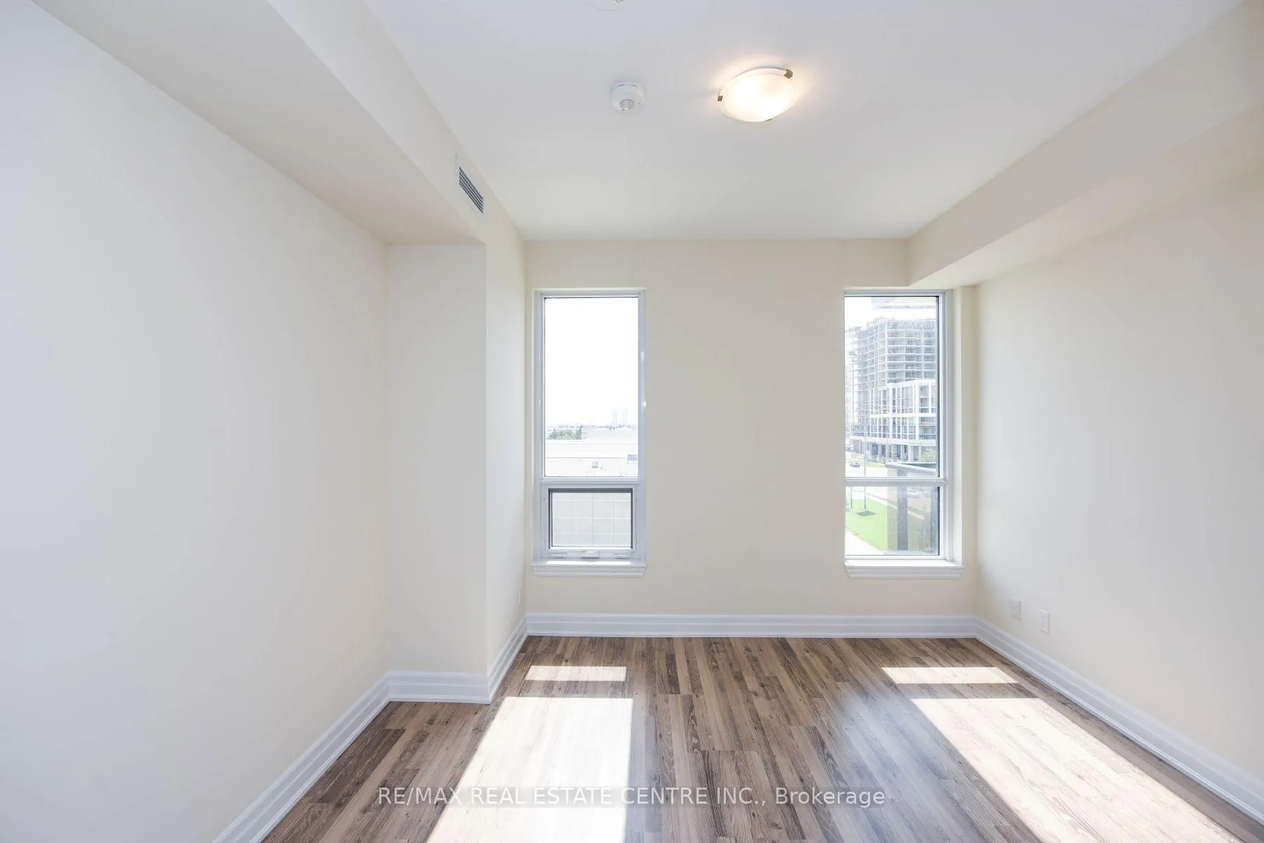 Photo 27 of Unit 508, 9075 Jane Street, Vaughan, Concord — HOMEH
