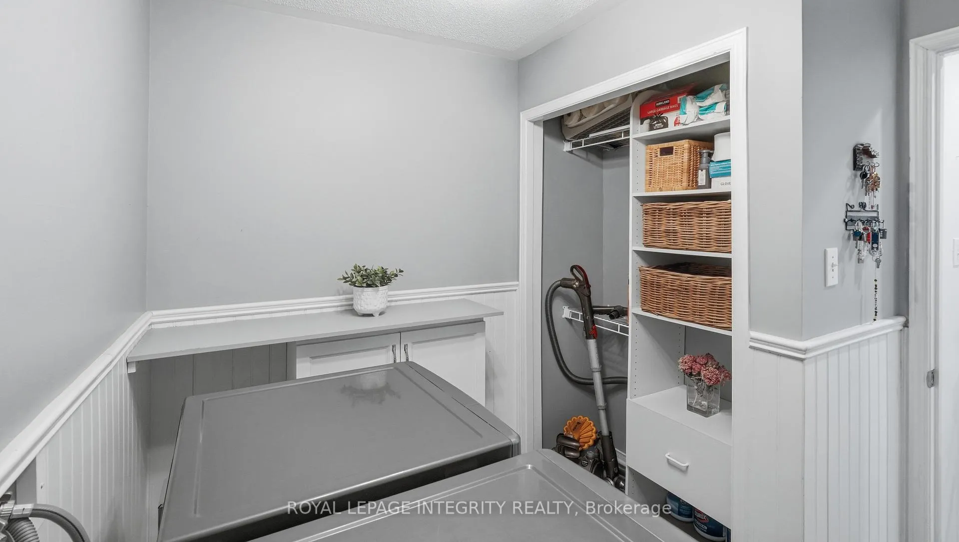 Photo 42 of 20 Farmfield Crescent, Ottawa, Kanata - Emerald Meadows/Trailwest — HOMEH