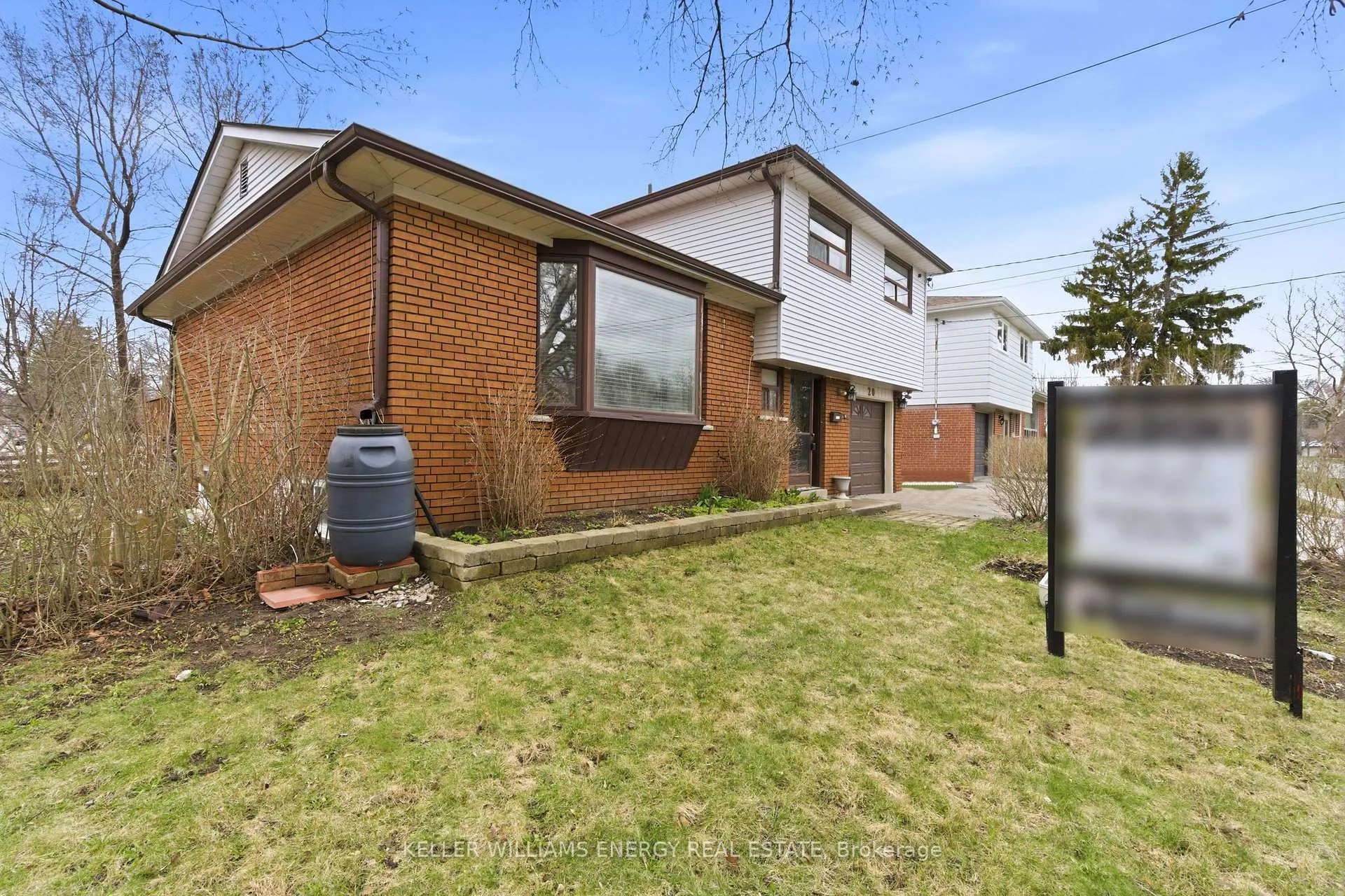 Photo 2 of 20 Ravenview Drive, Scarborough, West Hill — HOMEH