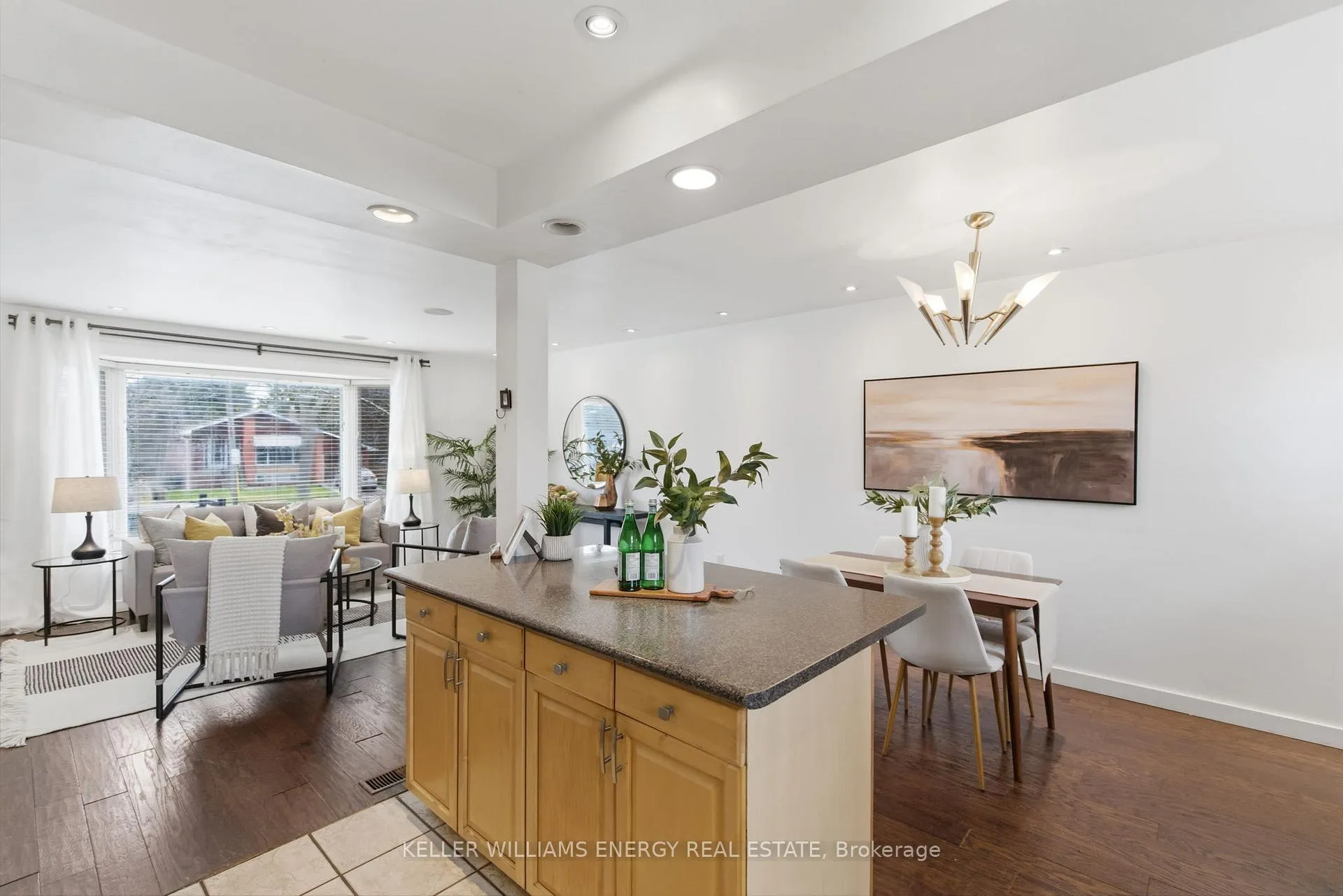 Photo 19 of 20 Ravenview Drive, Scarborough, West Hill — HOMEH