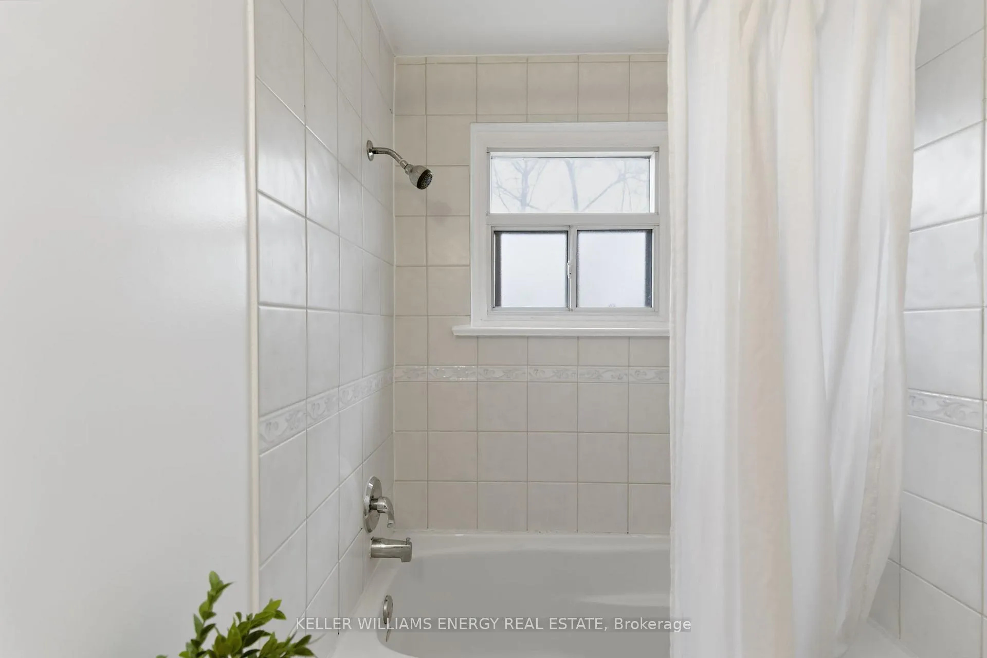 Photo 23 of 20 Ravenview Drive, Scarborough, West Hill — HOMEH