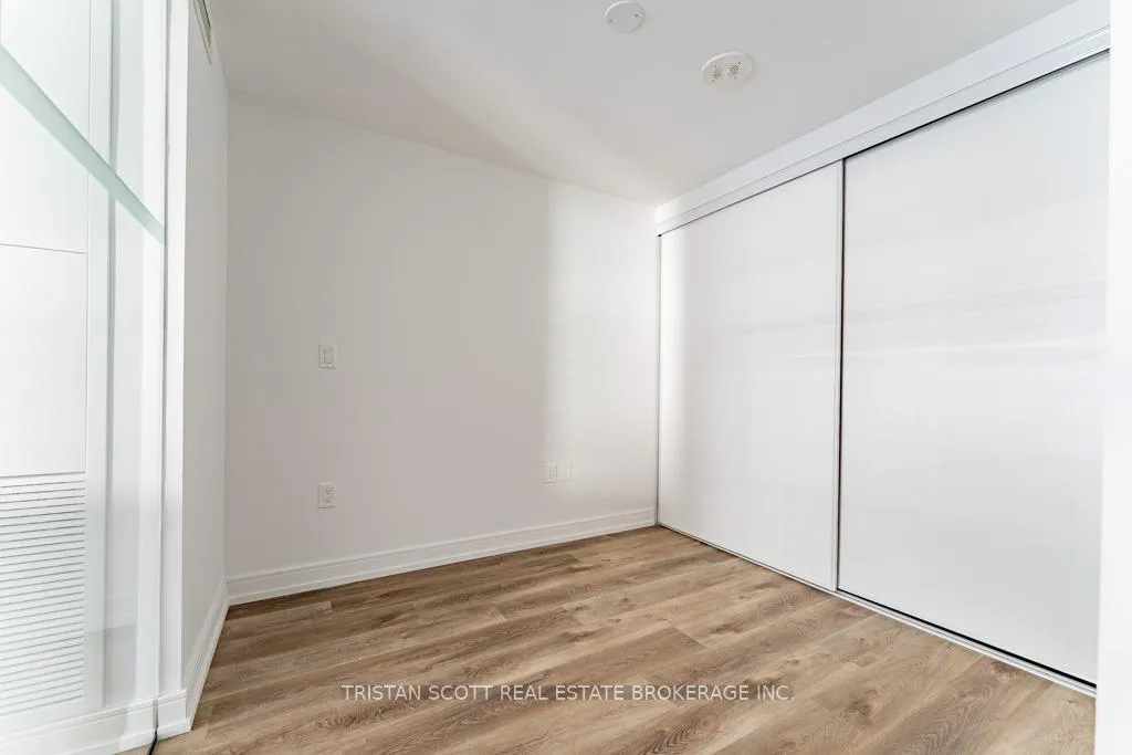 Photo 8 of Unit 1414, 1 Jarvis Street, Hamilton, Beasley — HOMEH