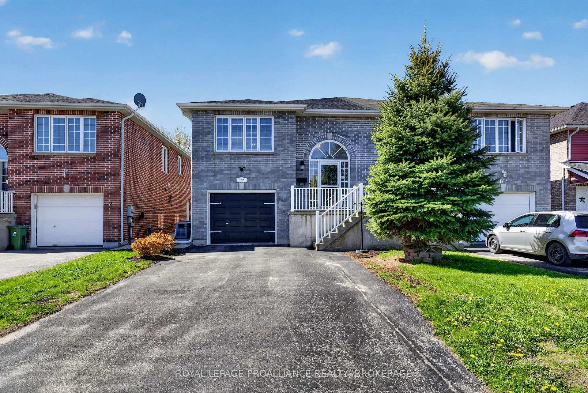 Photo 3 of 182 Briceland Street, Kingston, Rideau — HOMEH