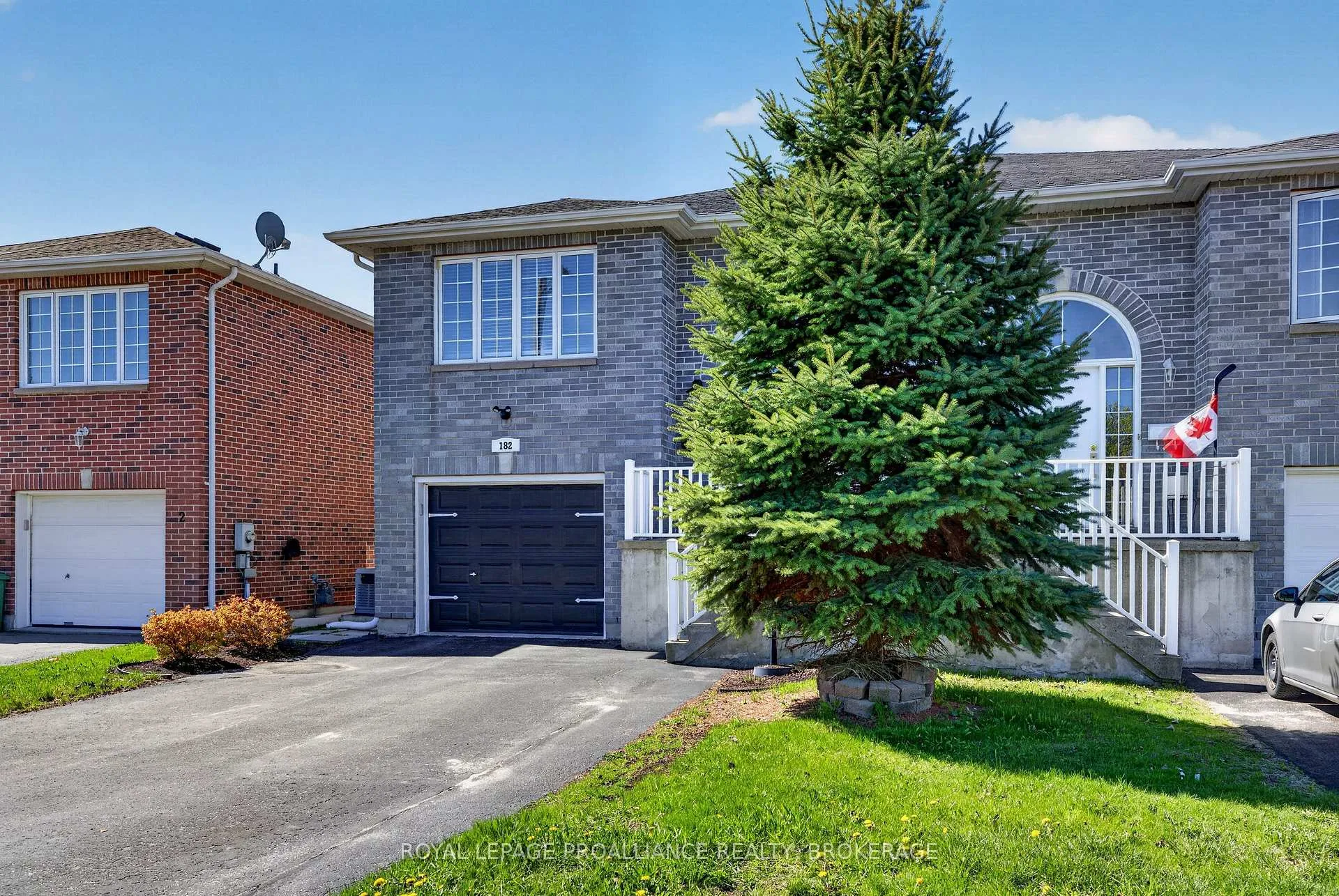 Photo 4 of 182 Briceland Street, Kingston, Rideau — HOMEH