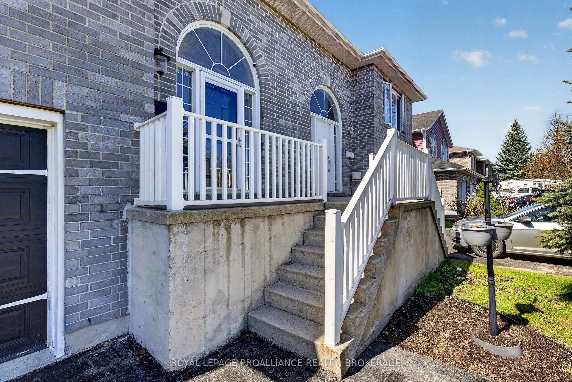 Photo 6 of 182 Briceland Street, Kingston, Rideau — HOMEH