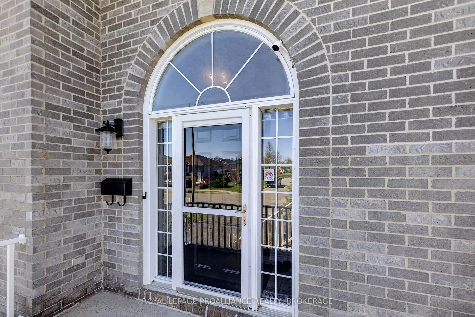 Photo 7 of 182 Briceland Street, Kingston, Rideau — HOMEH