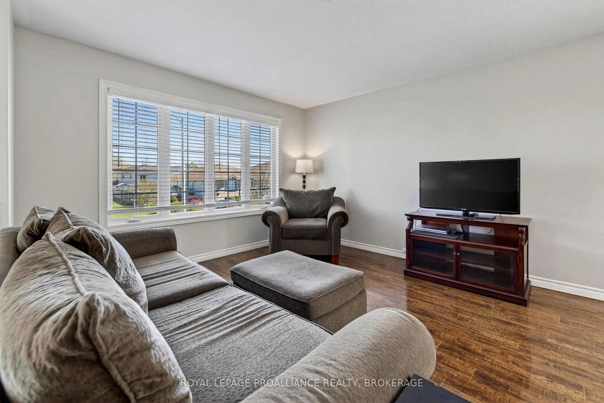 Photo 22 of 182 Briceland Street, Kingston, Rideau — HOMEH