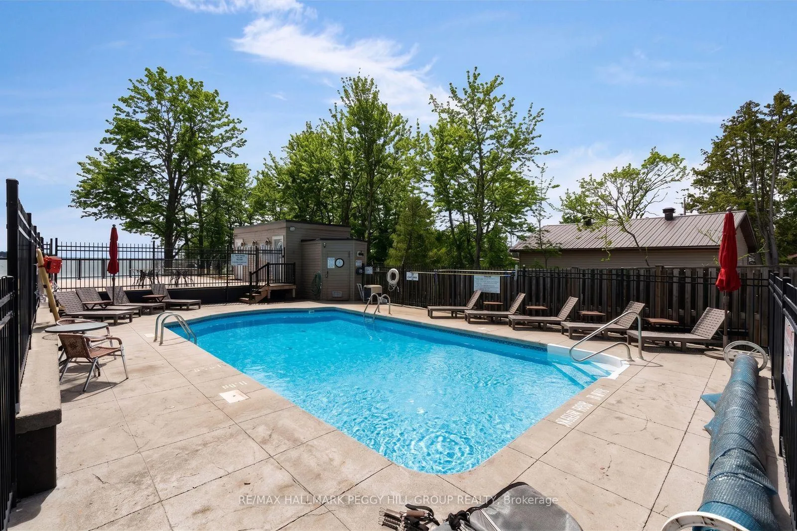 Photo 22 of Unit 21, 10 Invermara Court, Orillia — HOMEH