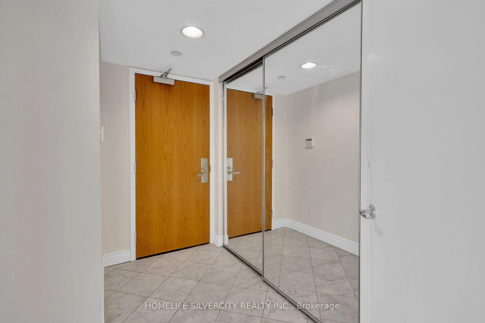 Photo 6 of Unit #2900, 38 Elm Street, Toronto, Bay Street Corridor — HOMEH