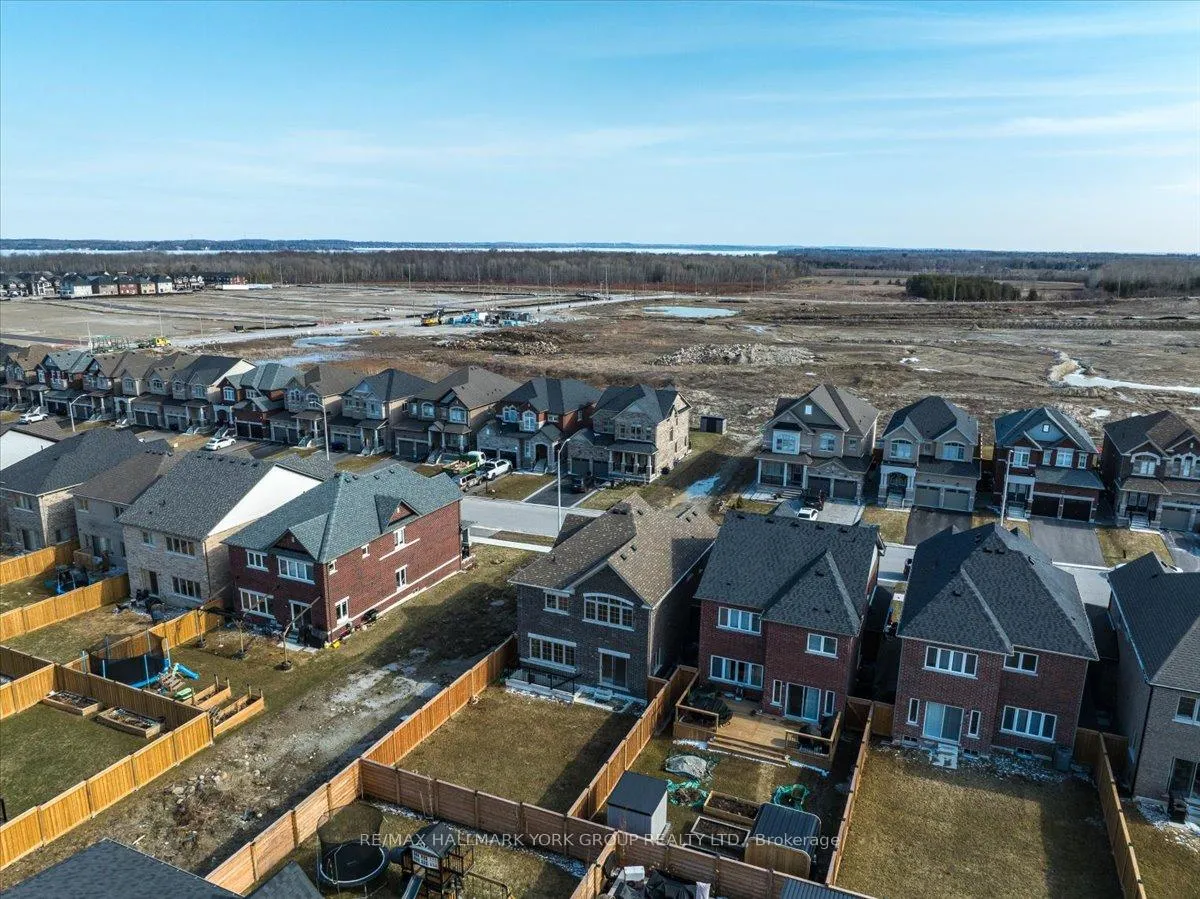 Photo 31 of 1310 Broderick Street, Innisfil, Rural Innisfil — HOMEH