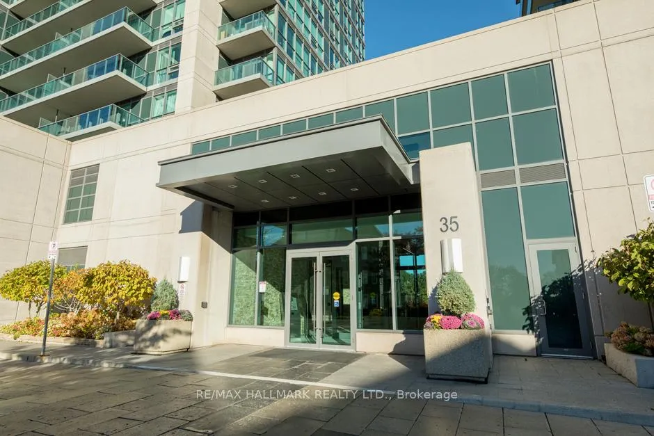 Photo 1 of Unit 423, 35 Brian Peck Crescent, Toronto, Leaside — HOMEH
