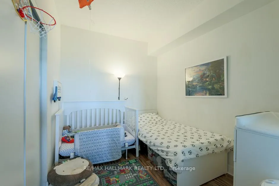 Photo 10 of Unit 423, 35 Brian Peck Crescent, Toronto, Leaside — HOMEH