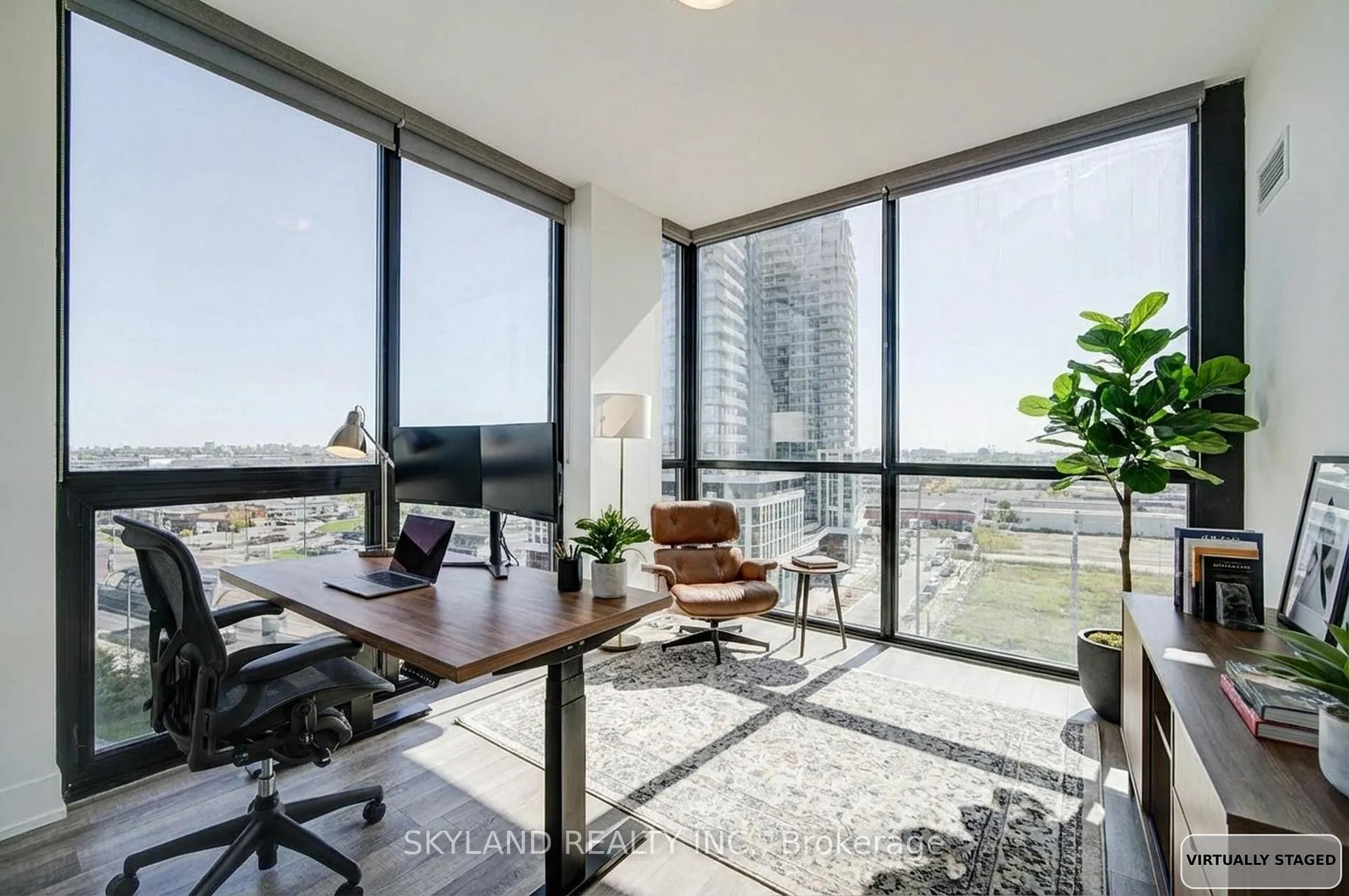 Photo 6 of Unit 903, 2900 Highway 7 Road, Vaughan, Concord — HOMEH