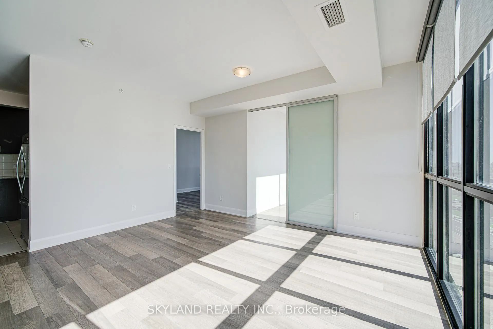 Photo 17 of Unit 903, 2900 Highway 7 Road, Vaughan, Concord — HOMEH
