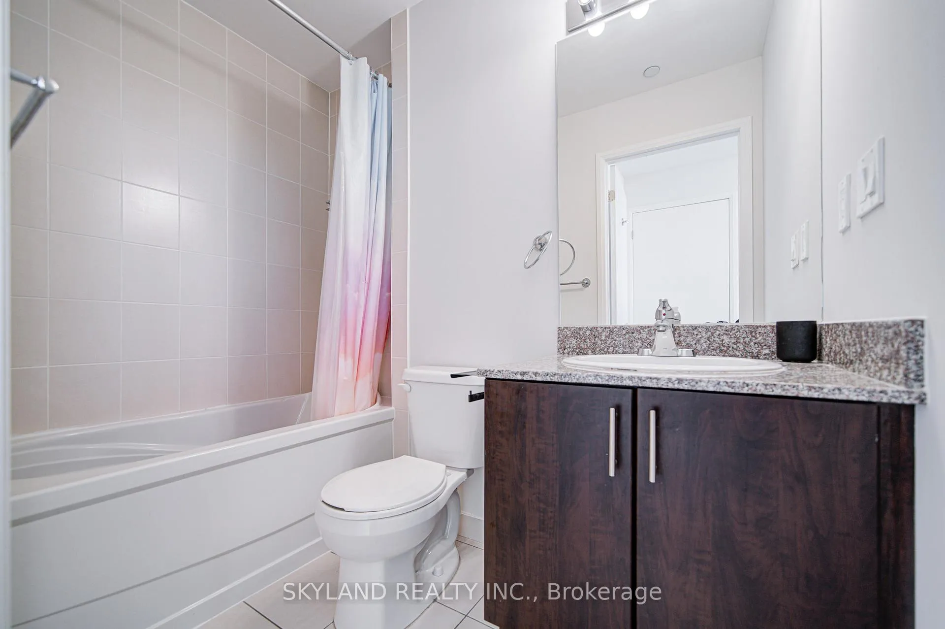 Photo 19 of Unit 903, 2900 Highway 7 Road, Vaughan, Concord — HOMEH