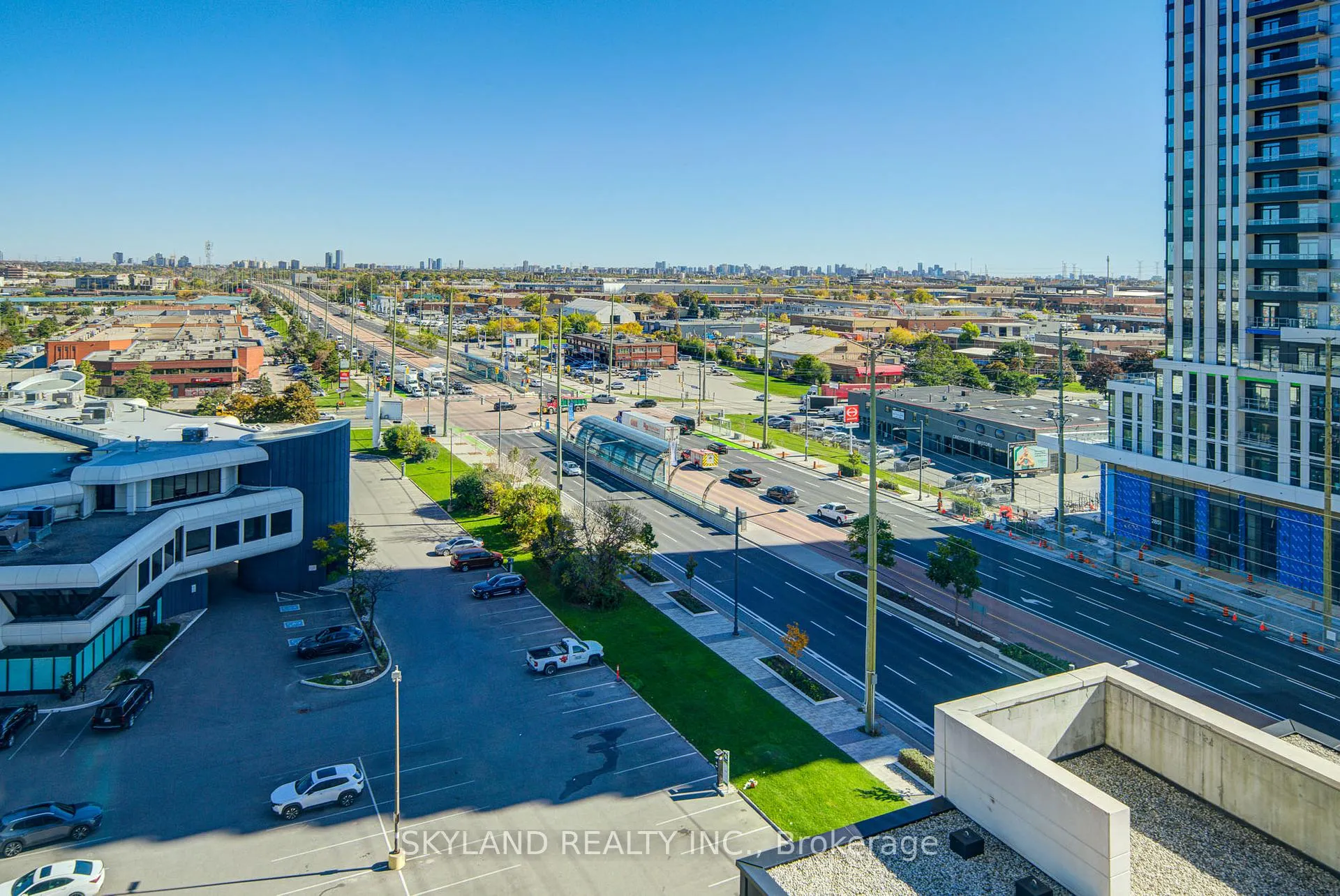 Photo 23 of Unit 903, 2900 Highway 7 Road, Vaughan, Concord — HOMEH