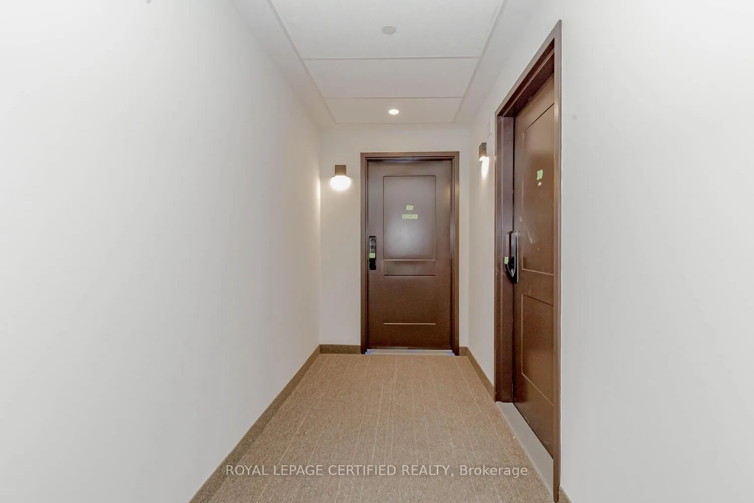 Photo 3 of Unit 109, 7549 Kalar Road, Niagara Falls, Brown — HOMEH