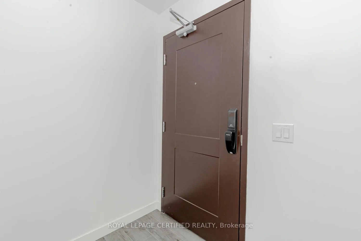 Photo 5 of Unit 109, 7549 Kalar Road, Niagara Falls, Brown — HOMEH