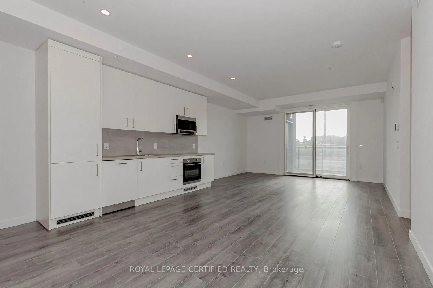 Photo 7 of Unit 109, 7549 Kalar Road, Niagara Falls, Brown — HOMEH