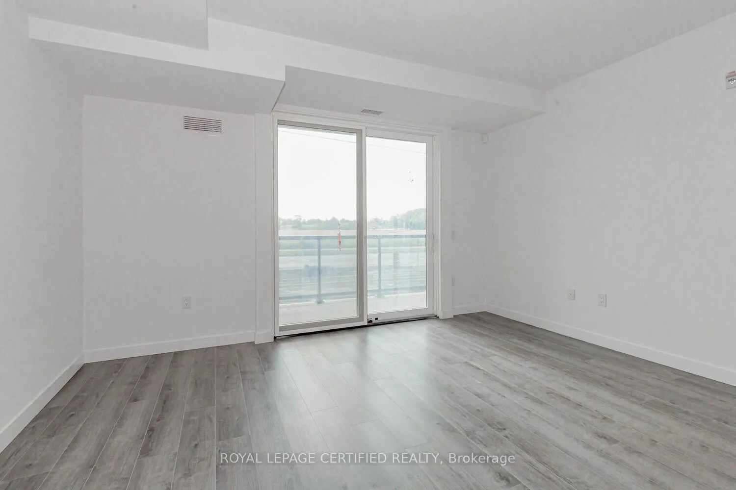 Photo 10 of Unit 109, 7549 Kalar Road, Niagara Falls, Brown — HOMEH