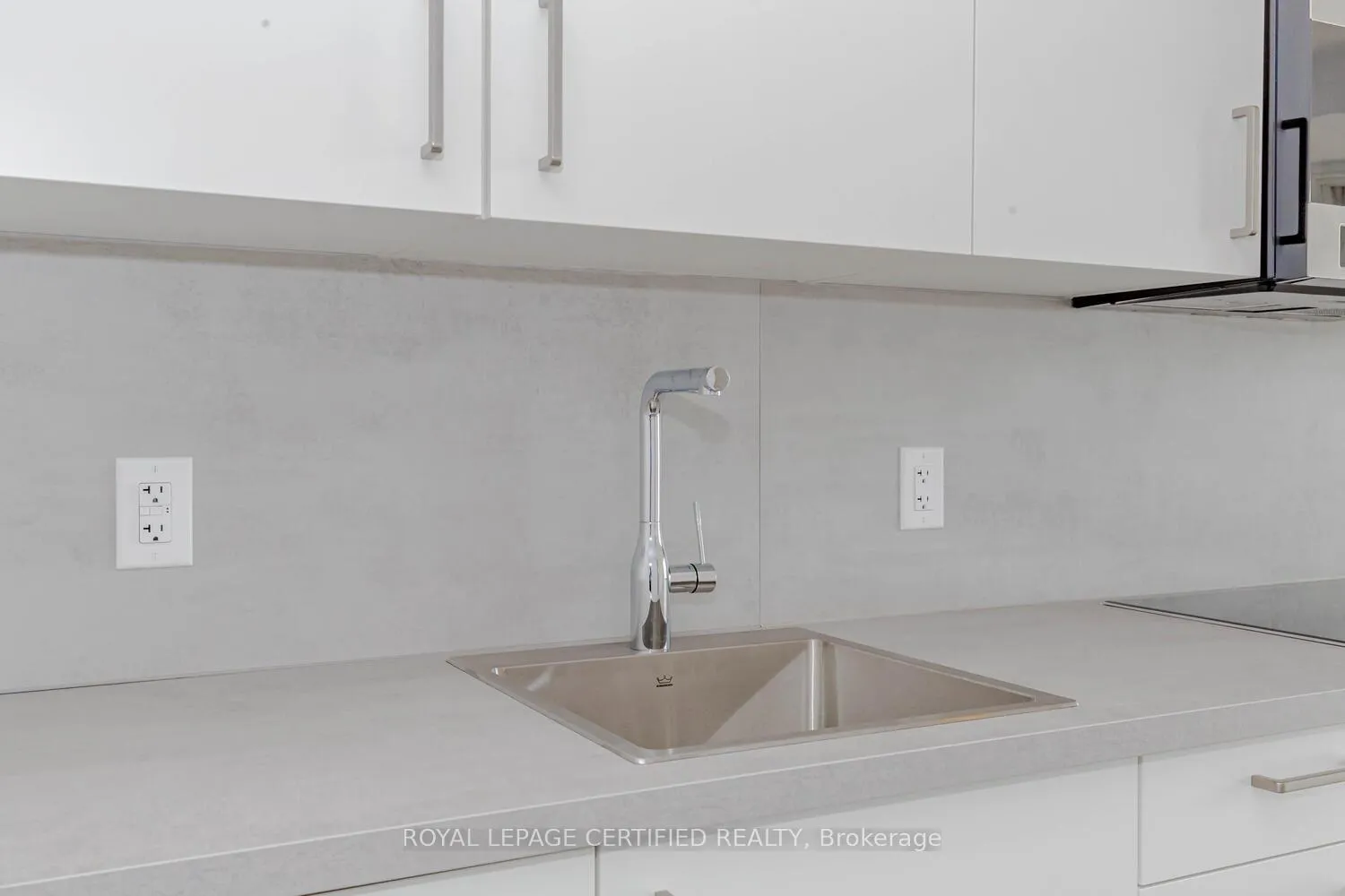 Photo 14 of Unit 109, 7549 Kalar Road, Niagara Falls, Brown — HOMEH