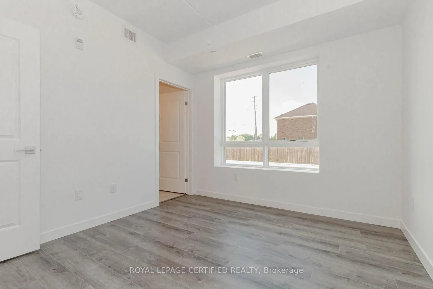 Photo 22 of Unit 109, 7549 Kalar Road, Niagara Falls, Brown — HOMEH