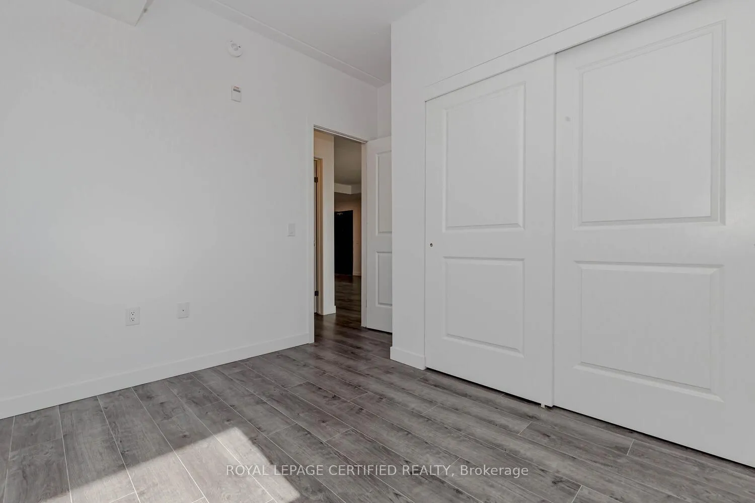 Photo 29 of Unit 109, 7549 Kalar Road, Niagara Falls, Brown — HOMEH