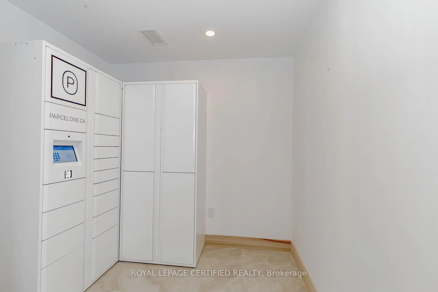 Photo 37 of Unit 109, 7549 Kalar Road, Niagara Falls, Brown — HOMEH