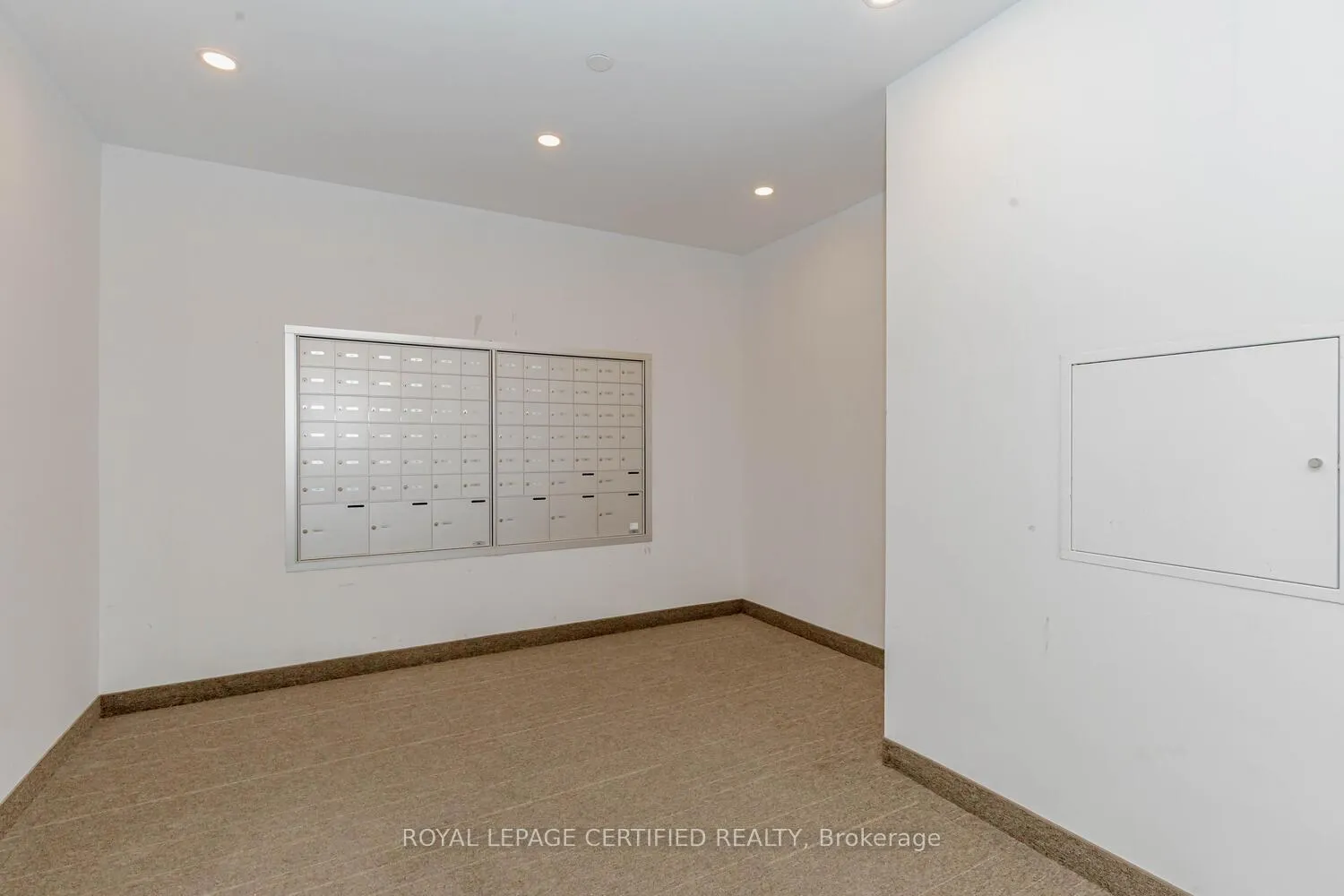 Photo 38 of Unit 109, 7549 Kalar Road, Niagara Falls, Brown — HOMEH