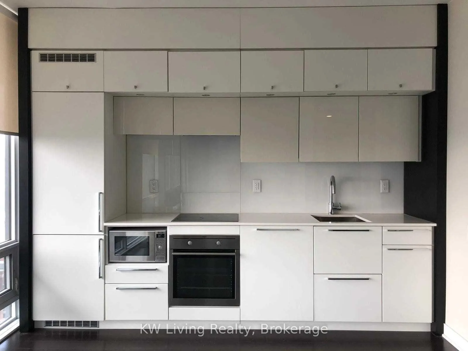 Photo 3 of Unit 1104, 15 Grenville Street, Toronto, Bay Street Corridor — HOMEH