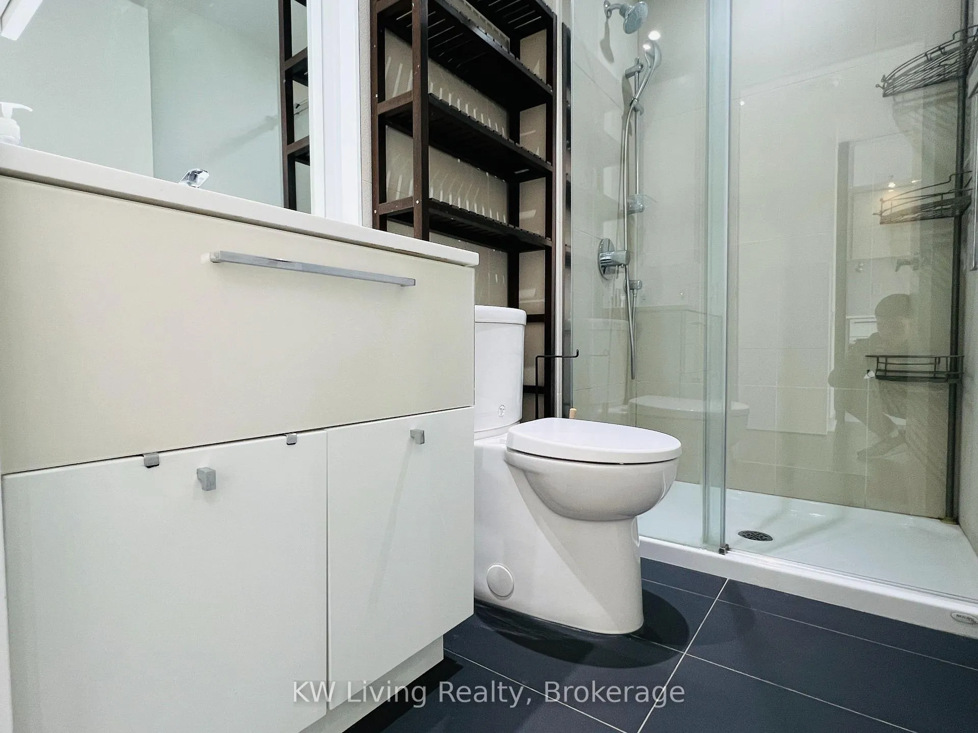 Photo 6 of Unit 1104, 15 Grenville Street, Toronto, Bay Street Corridor — HOMEH