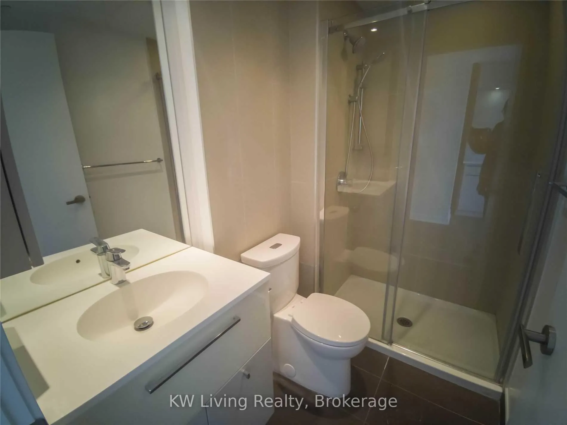 Photo 8 of Unit 1104, 15 Grenville Street, Toronto, Bay Street Corridor — HOMEH