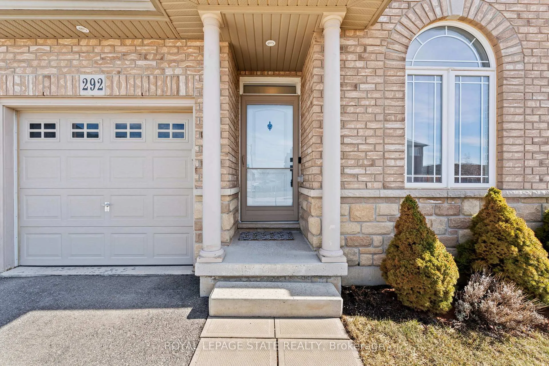 Photo 6 of 292 Keystone Crescent, Hamilton, Stoney Creek — HOMEH